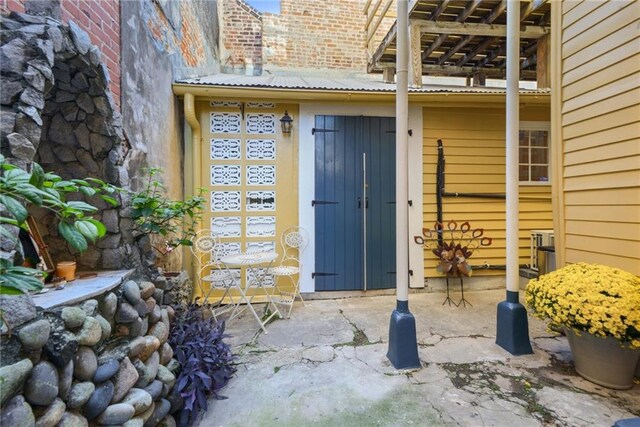 820B Saint Ann St, New Orleans, LA 70116 - view of entrance to property