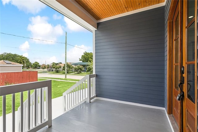 balcony featuring covered porch