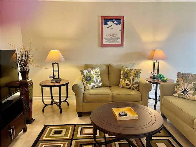3000 St Charles Ave Unit 409, New Orleans, LA 70115 - living area with baseboards