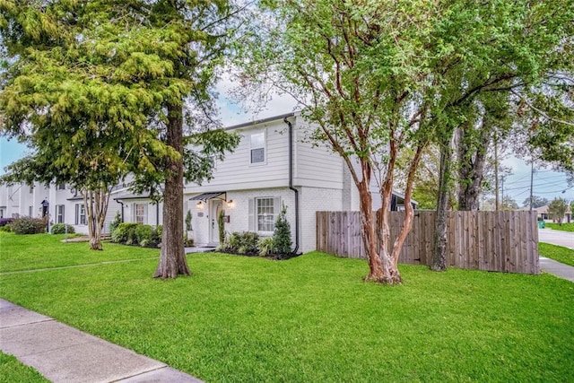 view of front of house with a front yard