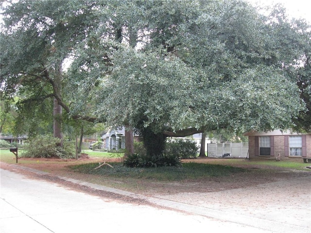 view of front of property