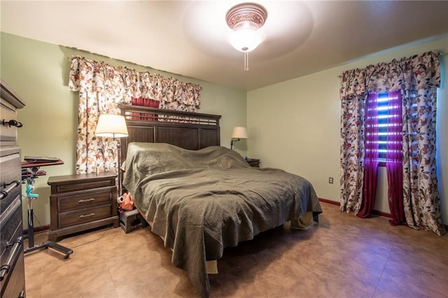 bedroom with ceiling fan