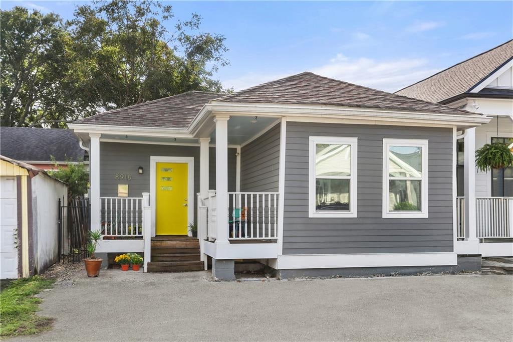 bungalow-style house featuring a porch