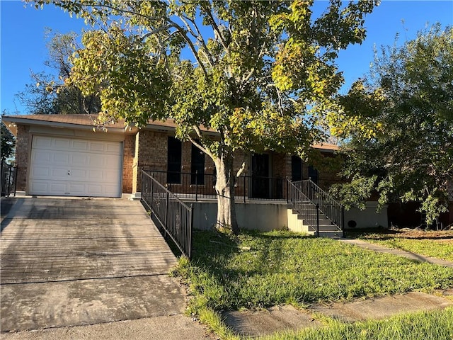 view of front facade with a garage