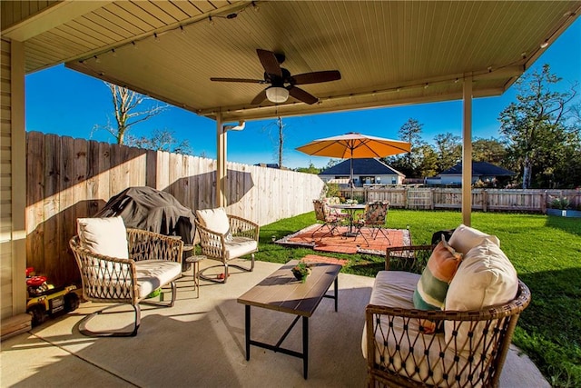 view of patio / terrace with an outdoor hangout area and ceiling fan