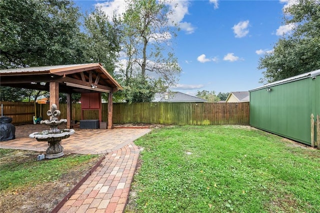 view of yard with a patio area