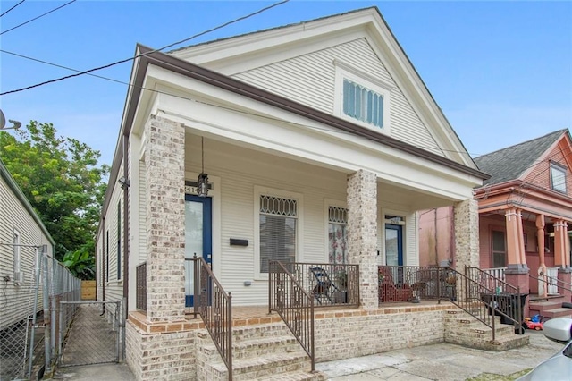 view of front facade featuring covered porch