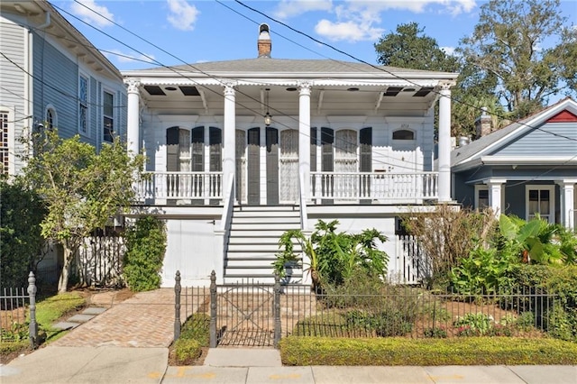 view of front of house with covered porch