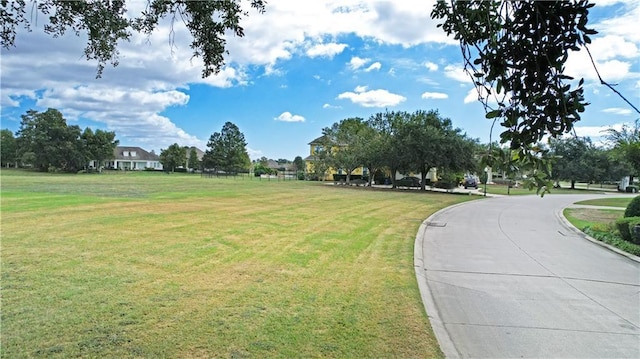 Listing photo 2 for 6 Island Club Ct, New Orleans LA 70131