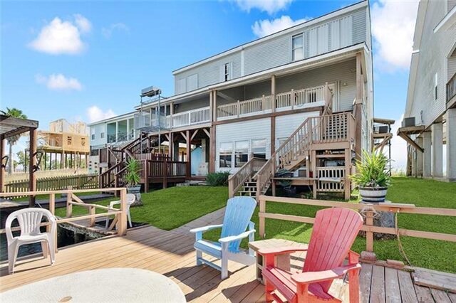 180 Lakeview Dr Unit A, Slidell, LA 70458 - wooden deck featuring stairway