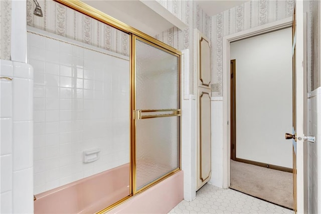 bathroom featuring enclosed tub / shower combo