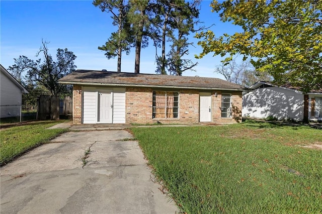 exterior space featuring a lawn