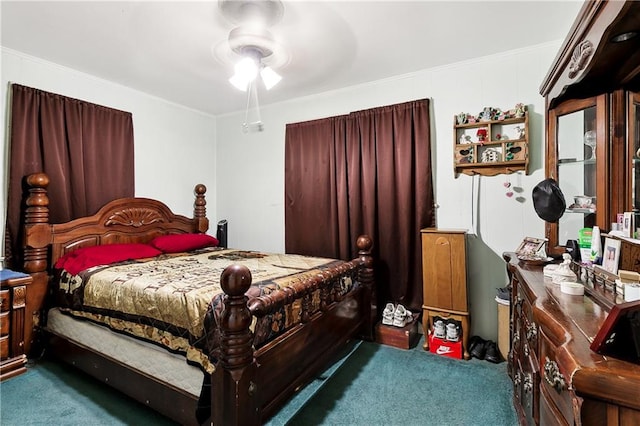 bedroom featuring carpet flooring, ceiling fan, and ornamental molding