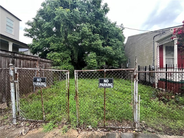 Listing photo 2 for 2358 Chippewa St, New Orleans LA 70130