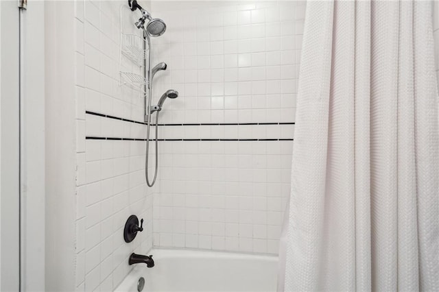 bathroom featuring shower / tub combo