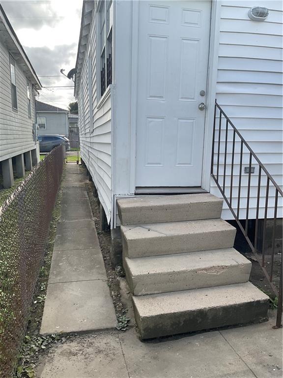 9009 Belfast St, New Orleans, LA 70118 - view of entrance to property