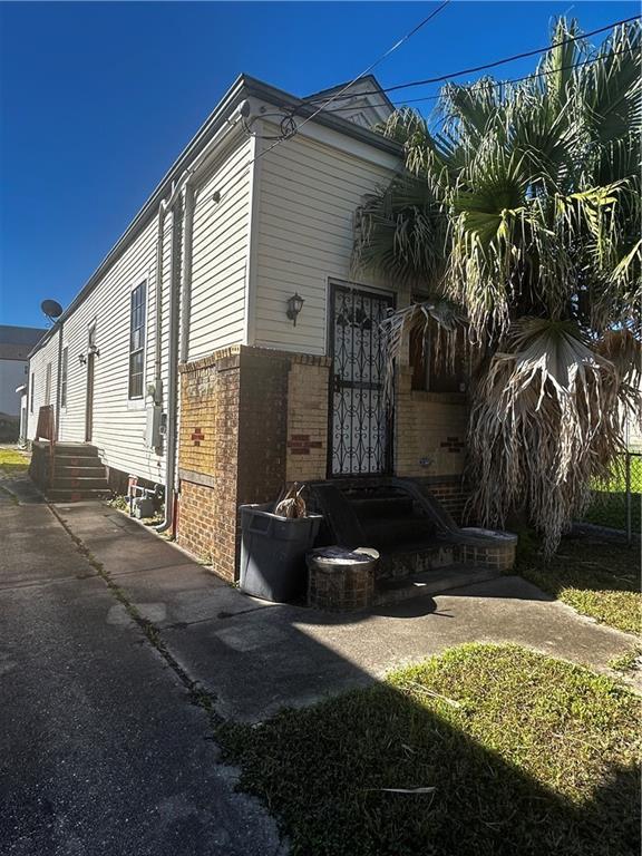 3024 Gravier St, New Orleans, LA 70119 - photo 2