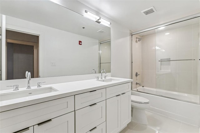 unfurnished bedroom featuring baseboards, visible vents, a closet, and light wood-style floors