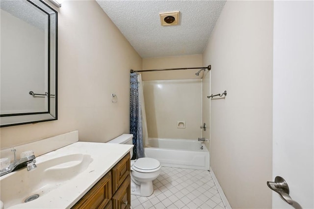 full bathroom featuring vanity, a textured ceiling, toilet, and shower / bathtub combination with curtain