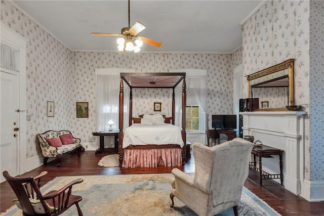 2513 Red Lick Rd, Lorman, MS 39096 - bedroom featuring hardwood / wood-style flooring, wallpapered walls, and crown molding