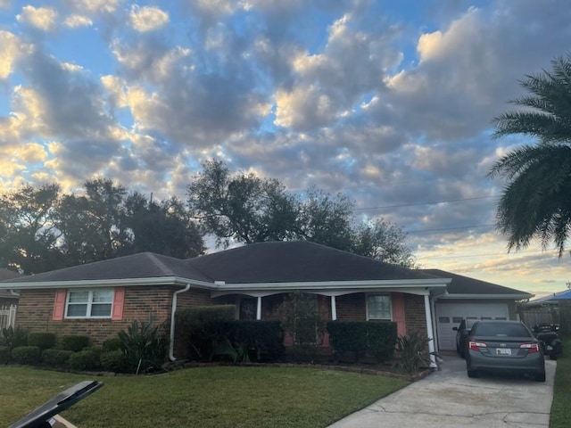 6606 Bamberry St, New Orleans, LA 70126 - ranch-style house featuring a yard and a garage