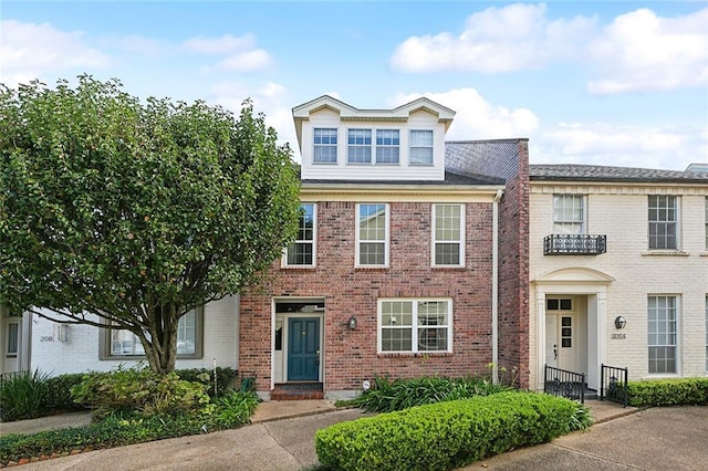 206 Rue Saint Peter St, Metairie, LA 70005 - multi unit property with brick siding