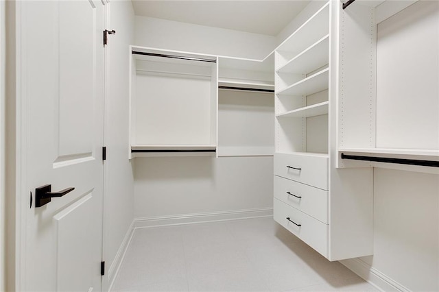 view of spacious closet