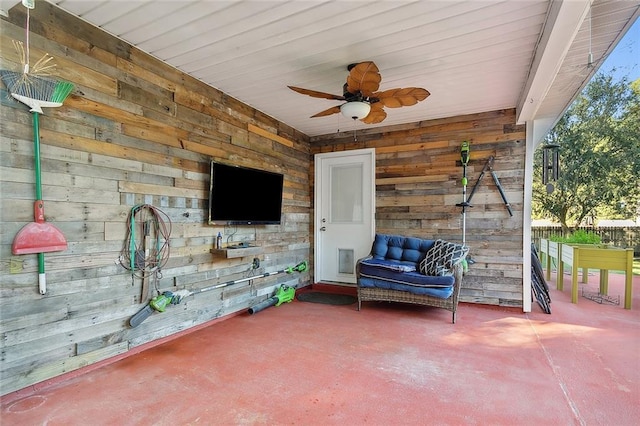 view of patio with ceiling fan