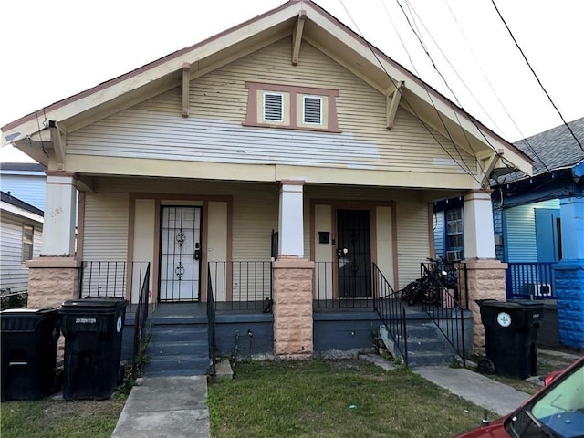 view of front of home featuring a porch