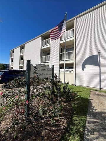 2330 Edenborn Ave Unit 224, Metairie LA, 70001, 1 bedrooms, 1 bath condo for sale