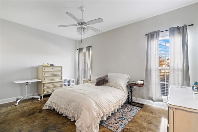 bedroom with ceiling fan