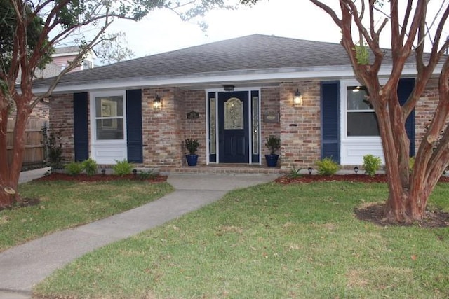 view of front of house with a front yard