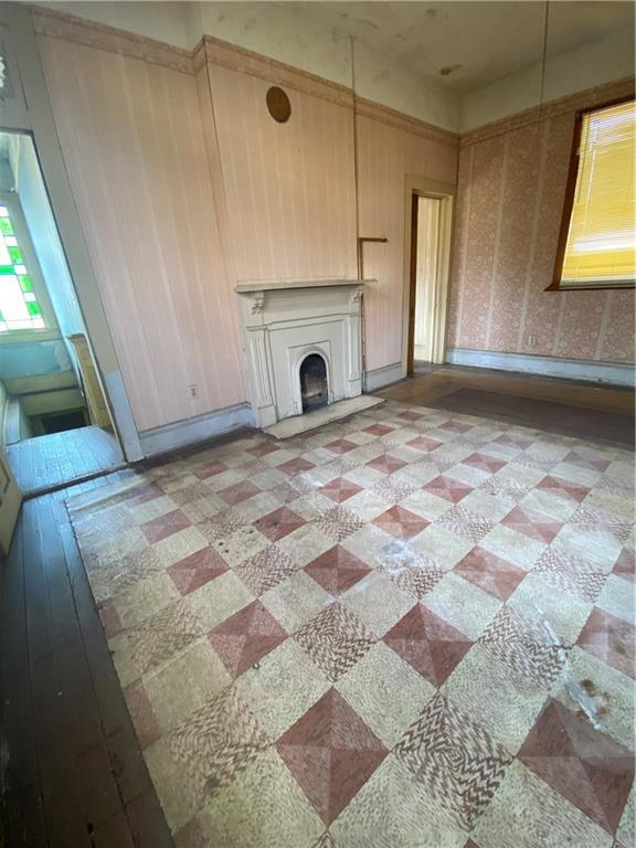 living room featuring light hardwood / wood-style flooring