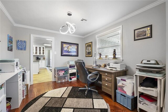 bathroom with vanity, curtained shower, toilet, and crown molding