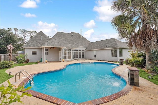 view of pool featuring a patio area and pool water feature