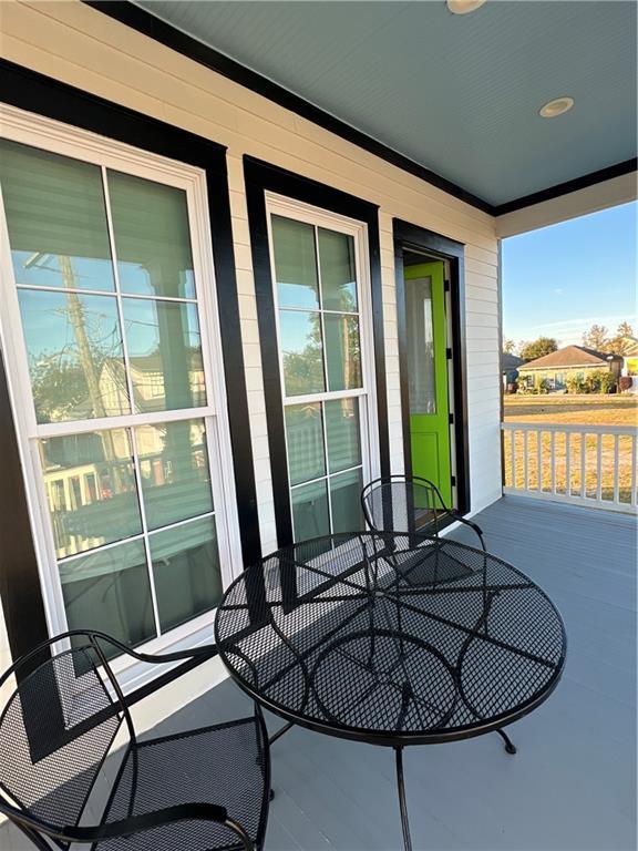 balcony with a porch