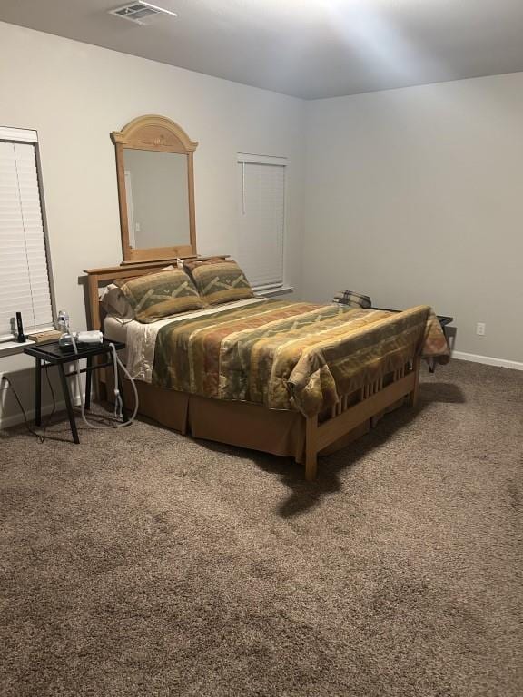 bedroom featuring carpet flooring