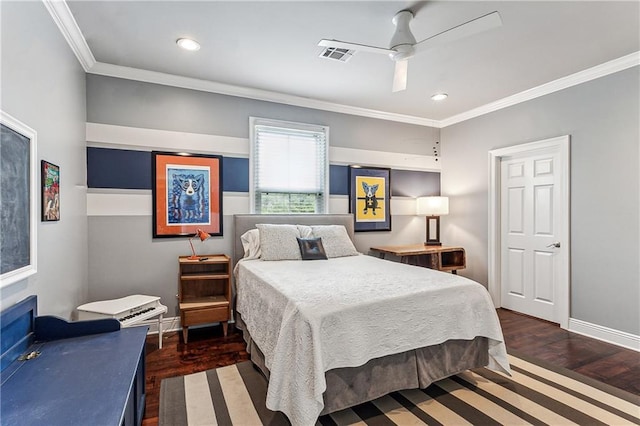 bedroom featuring dark hardwood / wood-style floors, ceiling fan, and crown molding