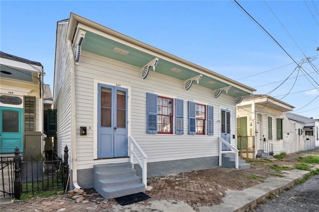 view of front of property