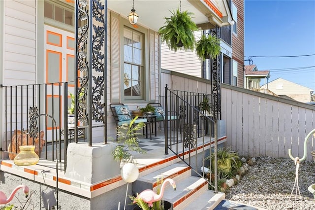 balcony featuring covered porch