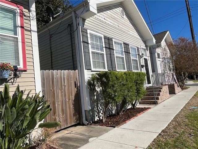 7405 Spruce St, New Orleans, LA 70118 - photo 1