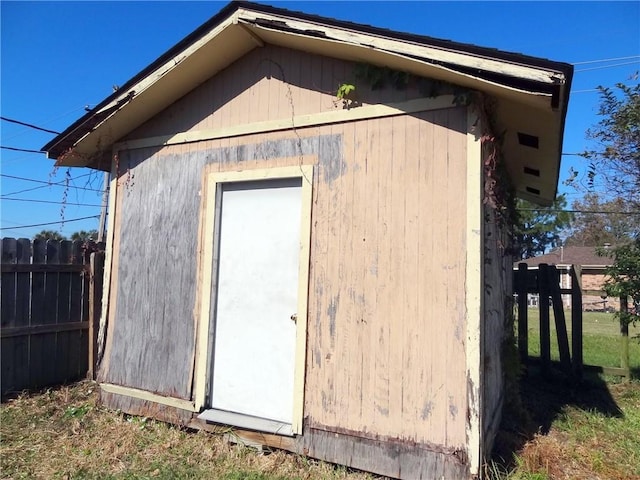 view of outdoor structure