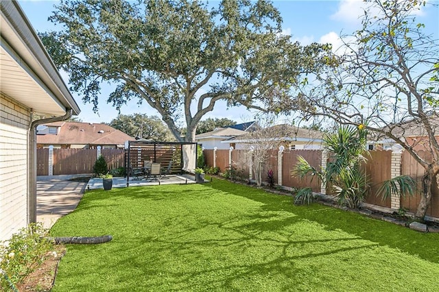 view of yard with a patio area