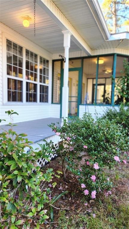 41298 Baytown Rd, Hammond, LA 70403 - entrance to property featuring covered porch