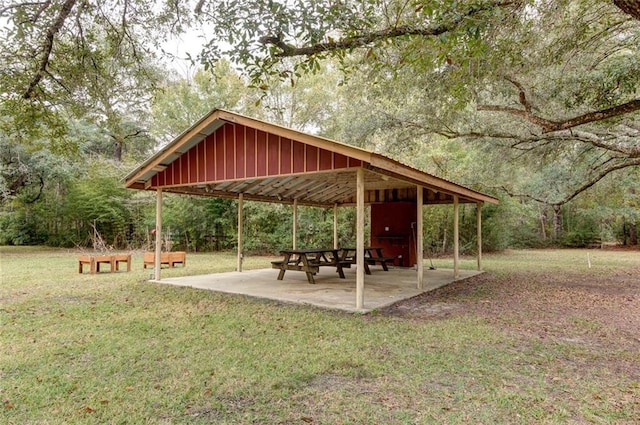 248 Chateau Dr, Slidell, LA 70460 - view of community featuring a yard