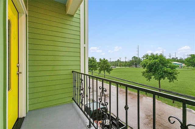 1908-10 St Louis St, New Orleans, LA 70112 - view of balcony