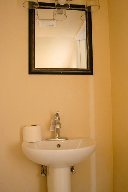 bathroom with sink