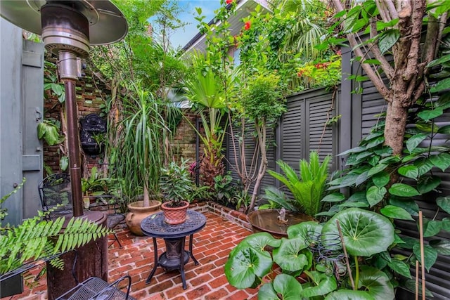 625 Dumaine St, New Orleans, LA 70116 - view of patio / terrace