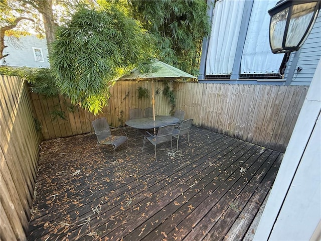 view of wooden deck