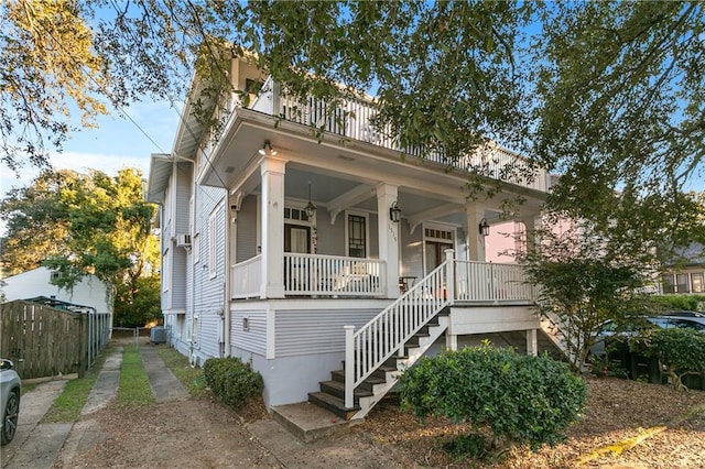 view of front of house with covered porch